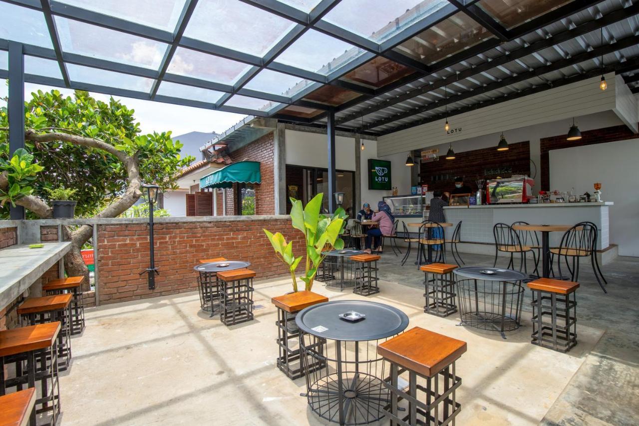 Sekararum Butik Syariah Guesthouse Bandung Kültér fotó
